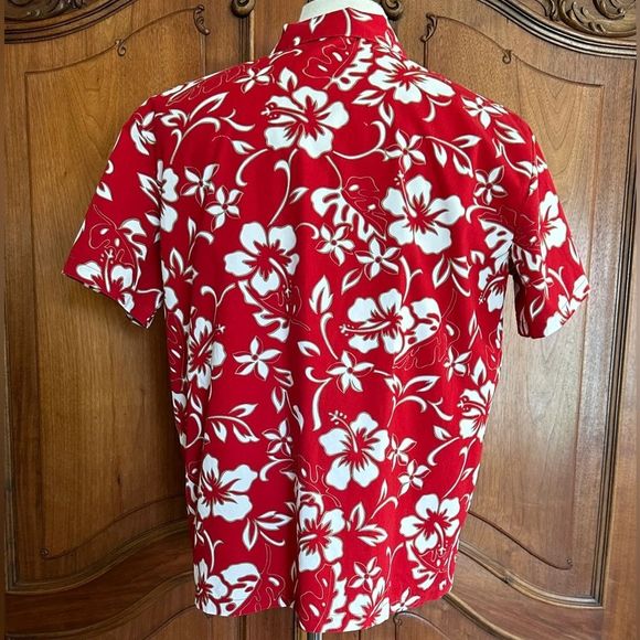 HILO HATTIE’S Classic Shirt Original Hawaiian Hibiscus Aloha Shirt Size Medium - Picture 2 of 8
